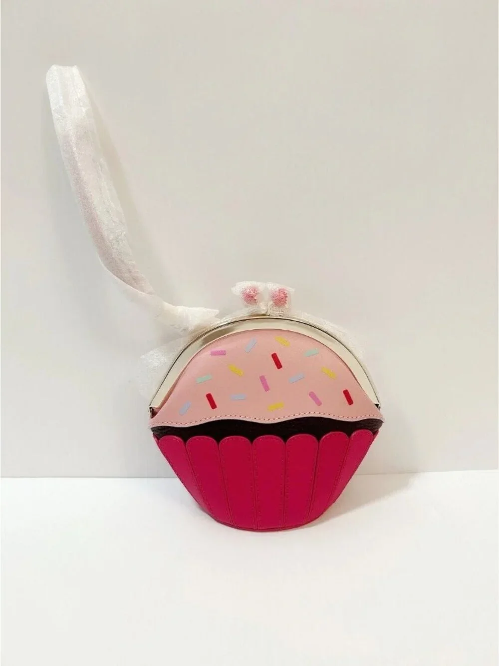 Kate Spade Take The Cake Posie Cupcake Small Purse Wristlet - Picture 2 of 4